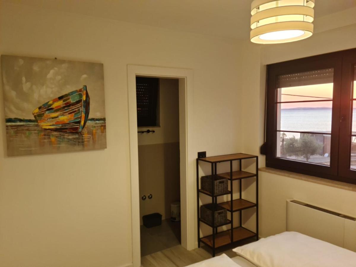 Appartments Akrapovic Vrsi Buitenkant foto