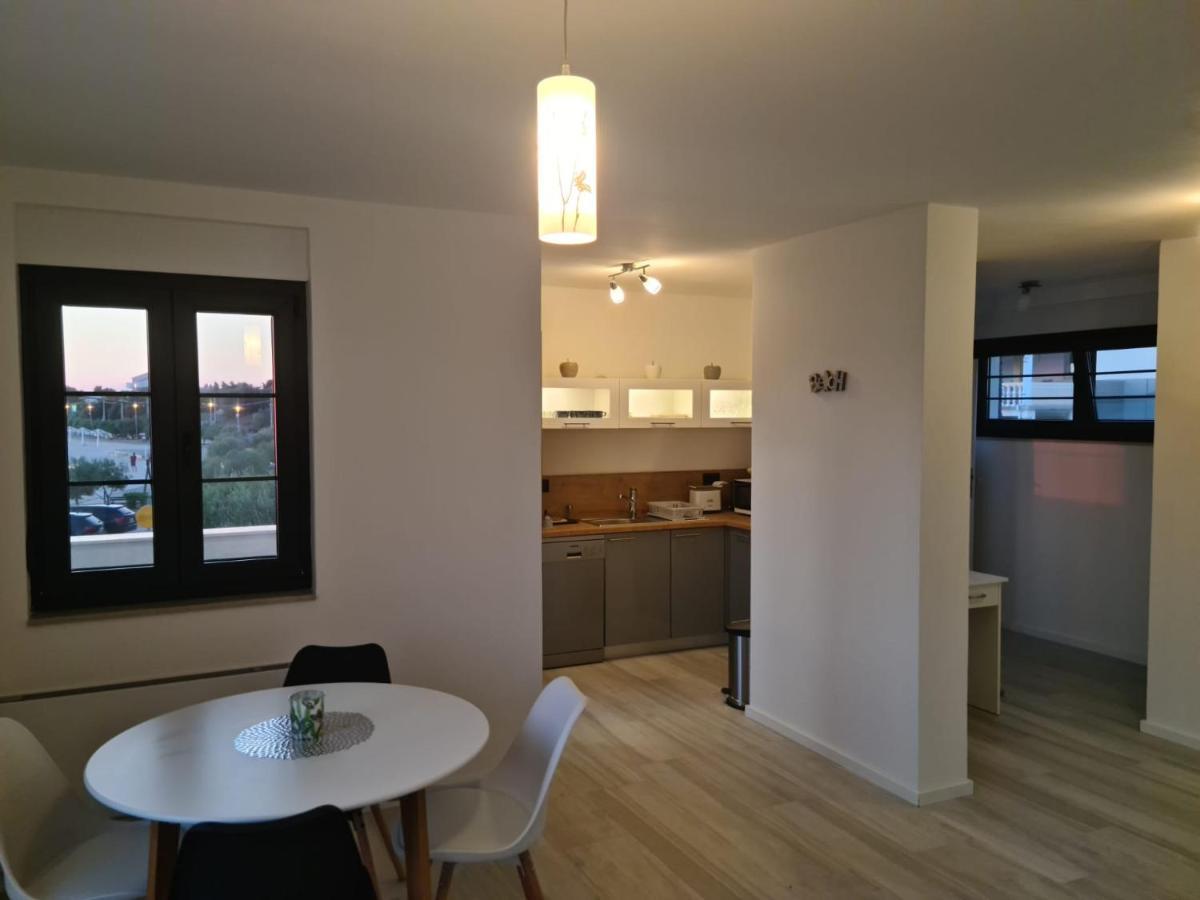 Appartments Akrapovic Vrsi Buitenkant foto