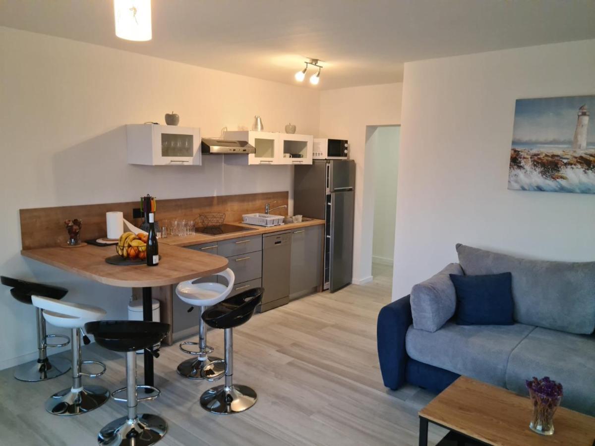 Appartments Akrapovic Vrsi Buitenkant foto