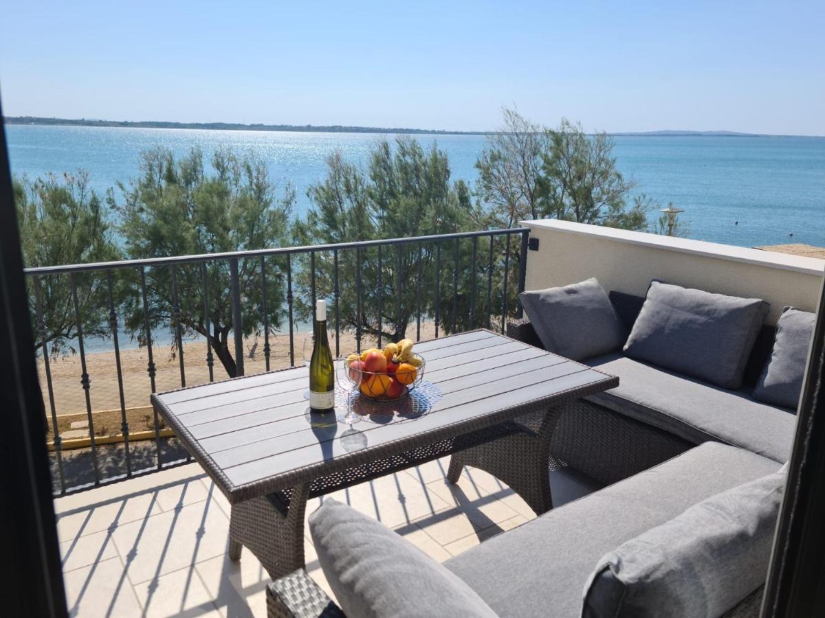 Appartments Akrapovic Vrsi Buitenkant foto